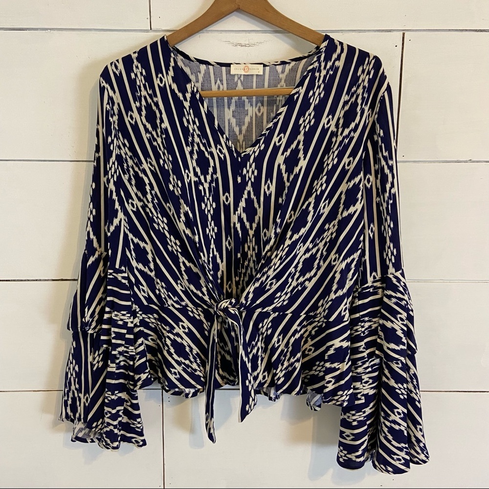 Chrysanthemum Aztec Print Tie Front Bell Sleeve Blouse. Size Small. Like New